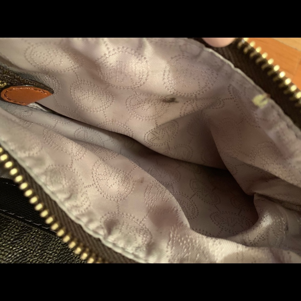 Michael Kors Crossbody - Picture 5 of 7